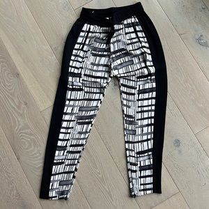 Sass & Bide/ Off The Grid silk Jogger, US 4, almost new, black and white pattern